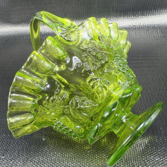 VTG Westmoreland Glass Basket Dish Bowl Paneled Grape Pattern Green Glass Marked - Picture 8 of 15